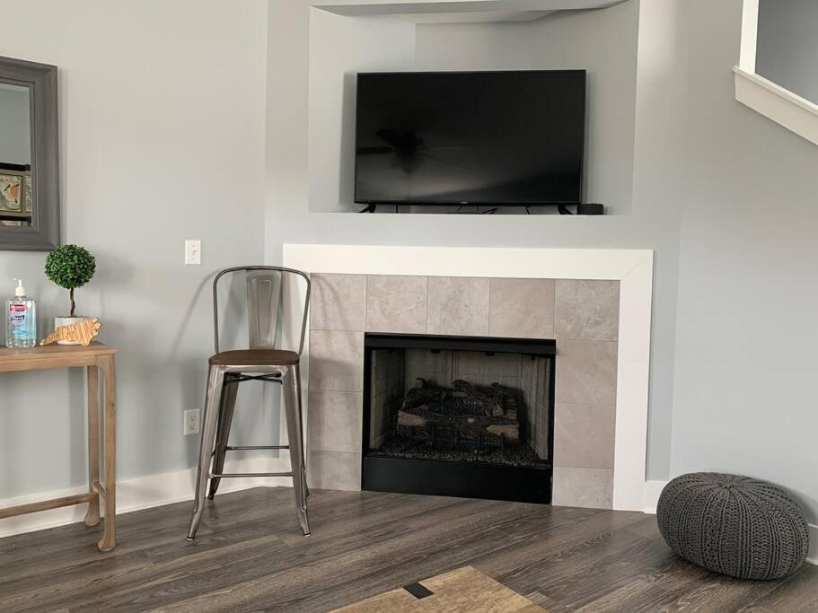 Newly Built Townhome Close To The Asheville Sites Candler Exterior foto